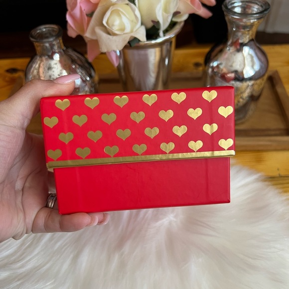 Valentine’s Day Gift Box - Picture 3 of 5
